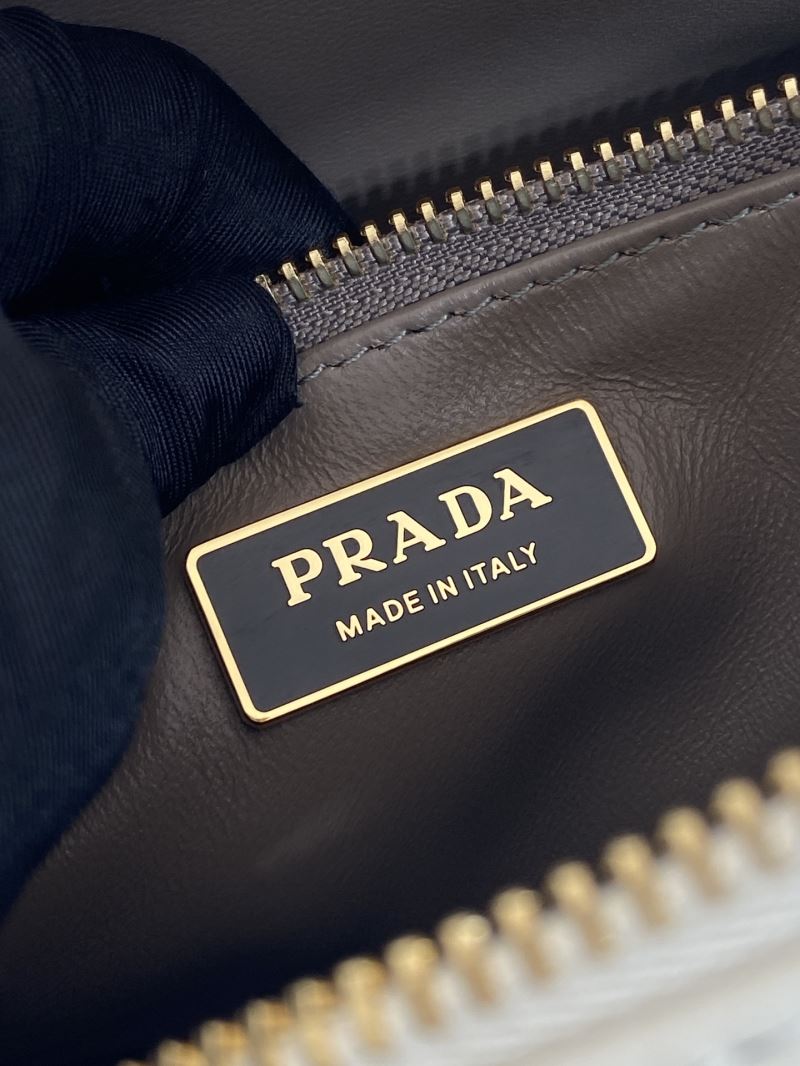 Pra*a hobo bags